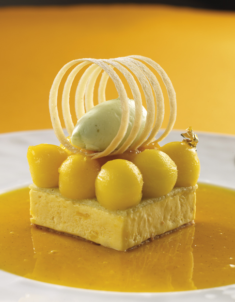 Mangue en parfait, mascarpone pistache et billes marinées à la vanille ...