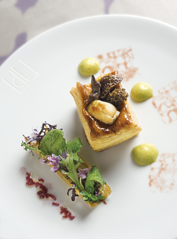 Vol Au Vent En Mousseline D Ail Des Ours Salade Des Champs Et