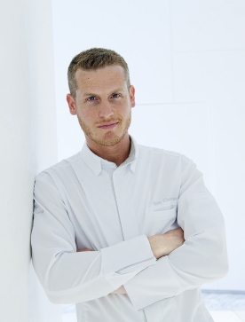 Yann Couvreur, chef pâtissier à Paris