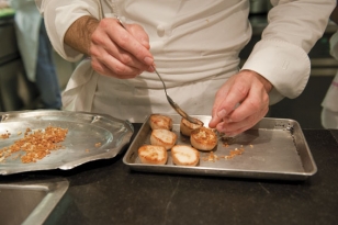 Recouvrir les noix de coquille Saint-Jacques
