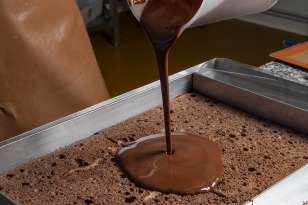 Couvrir de 800 g de ganache 