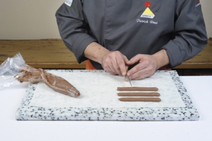 Bloquer les bâtonnets de crème Nutella® au froid