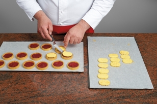 Déposer les biscuits imbibés