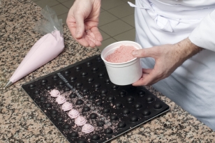 Saupoudrer la meringue