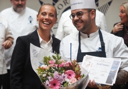 Sigrid Philippart, Directrice du Norwegian Seafood Council en France & Fabien Tavares, lauréat du concours