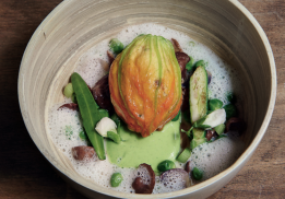 COURGETTE FLEUR FARCIE, BOUILLON DE MOUSSERONS