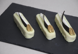 ENTREMETS MIEL, NOIX ET GELÉE CASSIS