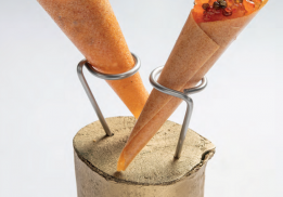 LES MISES EN BOUCHE CÔNE ÉPICÉ, TARTARE DE TRUITE DE NICOLAS, LEPIDIUM