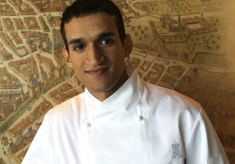 Mourad Rachdi , chef pâtissier de La Tour d'Argent