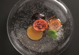 POMMES IMPRIMÉES À LA LAITUE DE MER, CASSIS