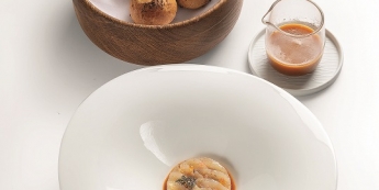 LA TRUITE DE BEAUFORT EN ISÈRE CUITE AU SEL, CAROTTE, CITRON ET CUMIN DES PRÉS