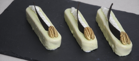 ENTREMETS MIEL, NOIX ET GELÉE CASSIS