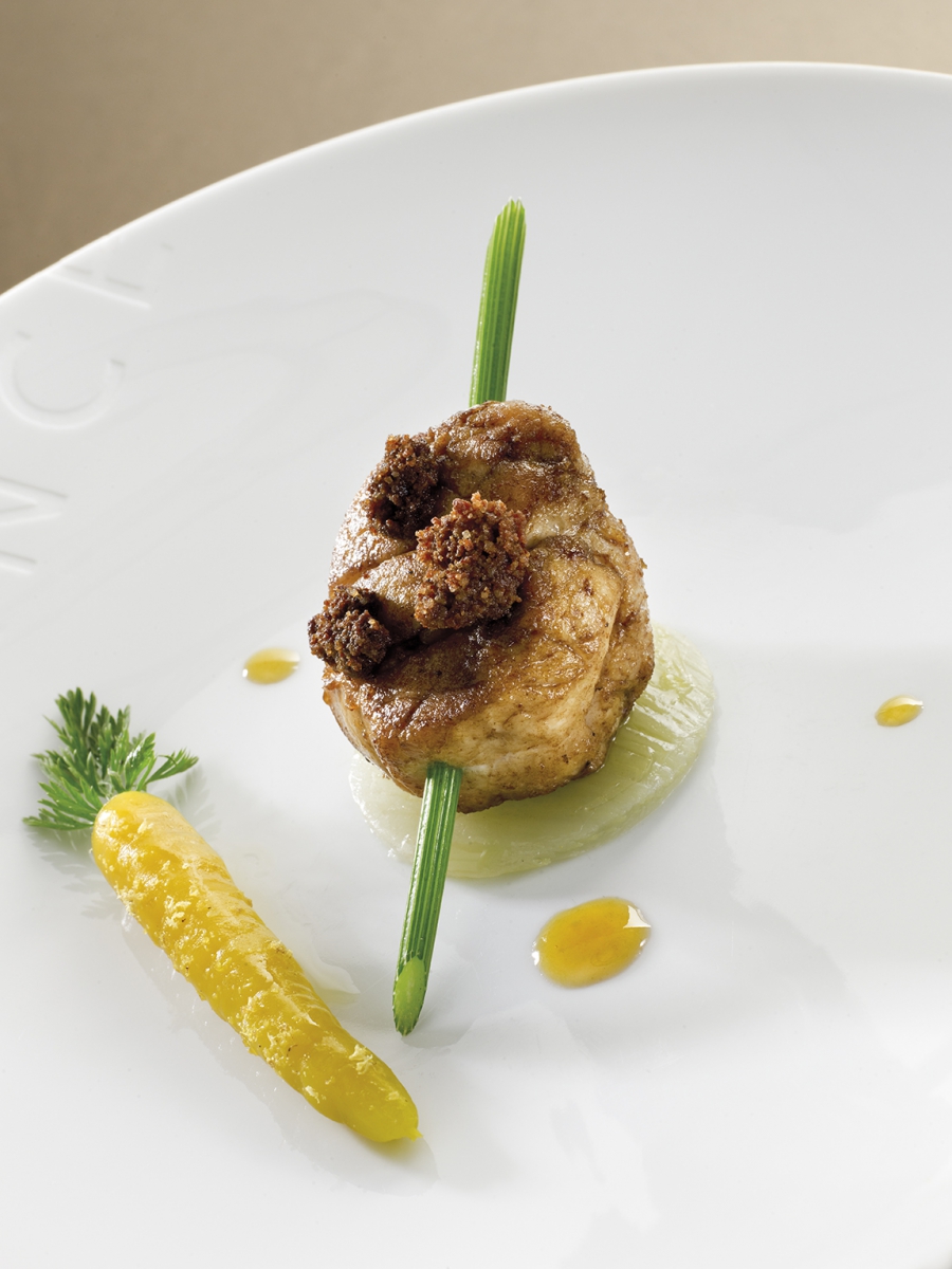 Ris De Veau Roti Crumble Pain D Epices Fenouil Confit Carotte