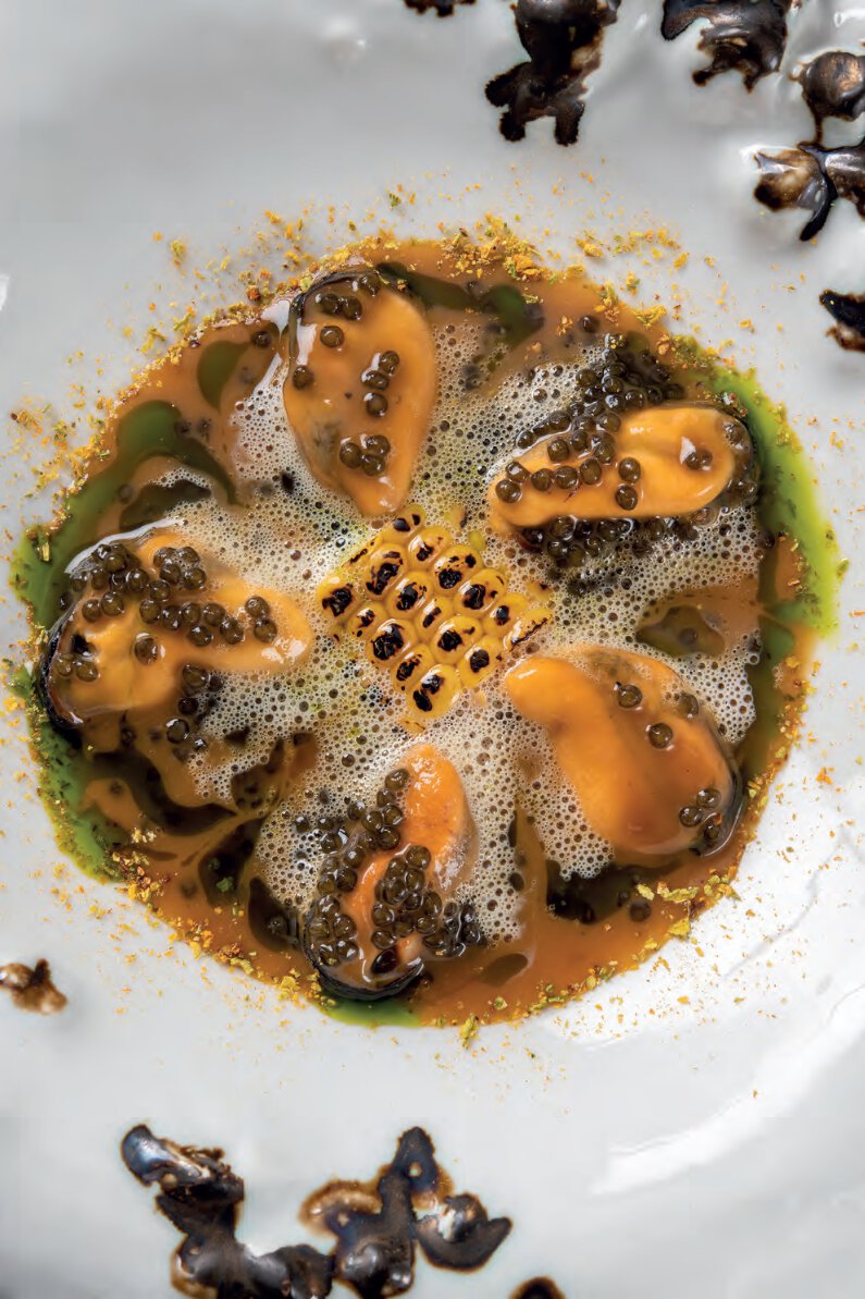 Moules de carteau, épis de maïs et graines de caviar