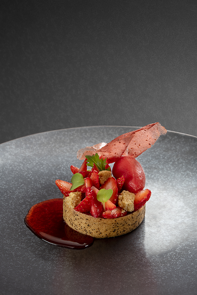 Cheesecake au poivre des cimes et fraises des bois