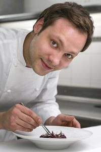 Michaël Bartocetti, chef pâtissier du Shangri-La Hotel, Paris